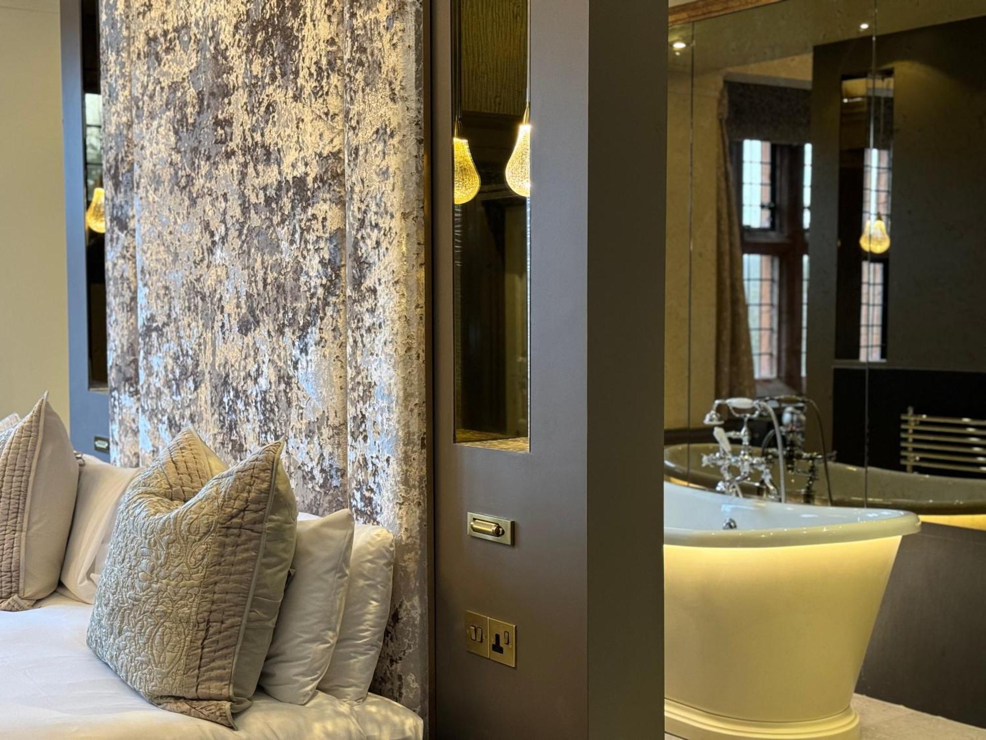 Abbey House Hotel Barrow-in-Furness Esterno foto